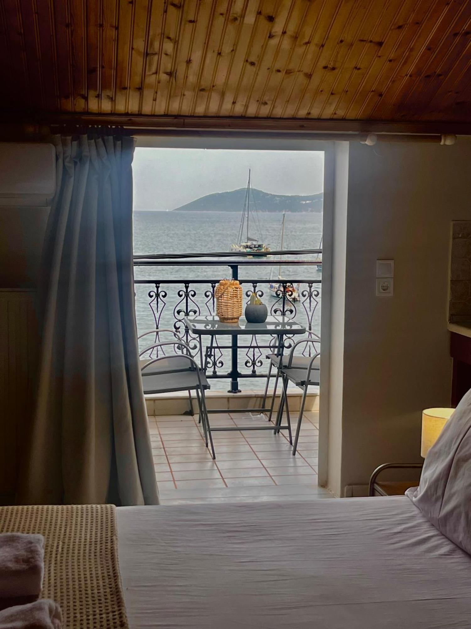 Sea Side Studios Agia Efimia Exterior foto